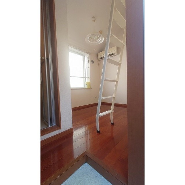 ライフピア松ノ木Ａ棟0204号室 洋室