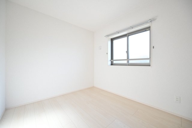 エルミ上落合4階 （洋室1）