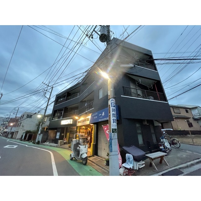 弁天ロイアルビル 外観