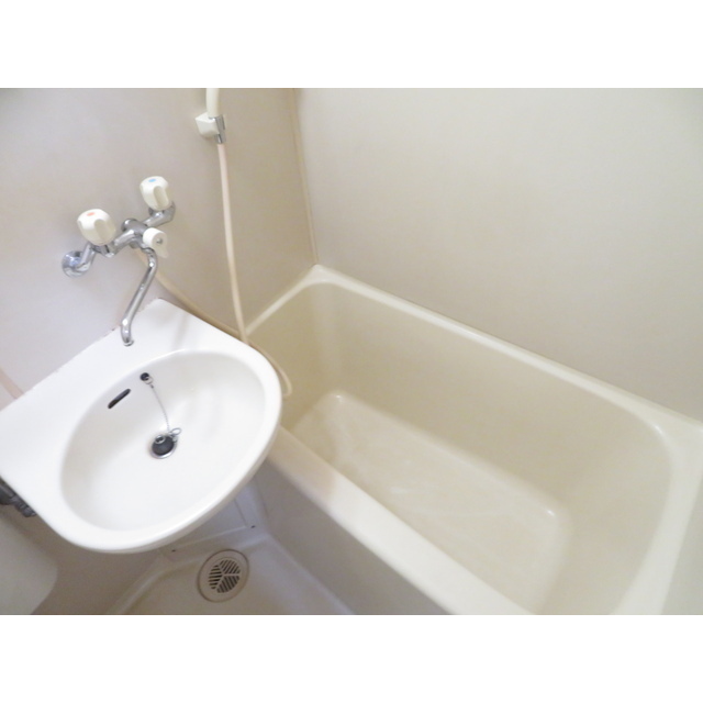 ＨＥＩＭ　ＭＩＹＡＣＨＩⅡ0201号室 バス