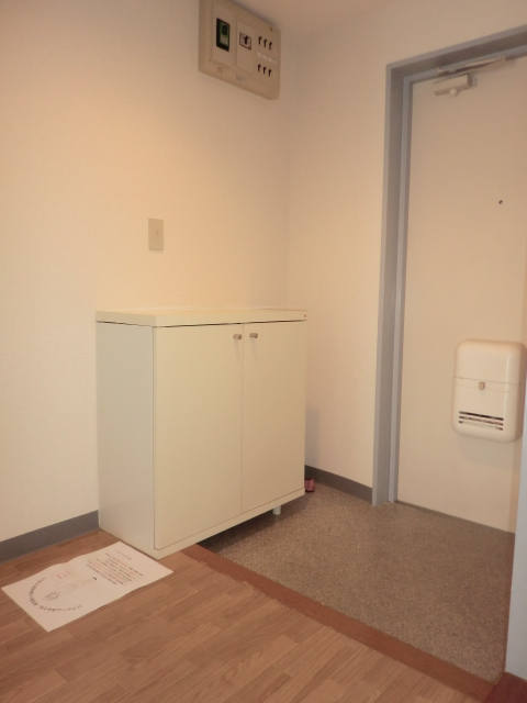 ルミエール妙蓮寺 302号室の写真です