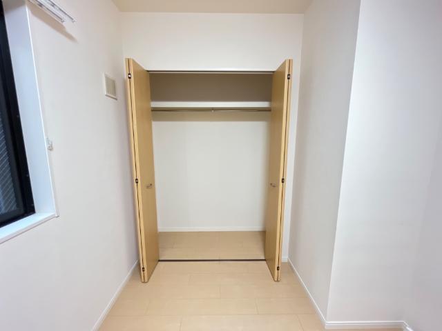 アンビシャス千葉城前202号室 洋室収納