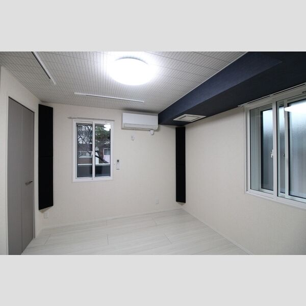 Maestro (マエストロ)202号室 洋室8.4帖