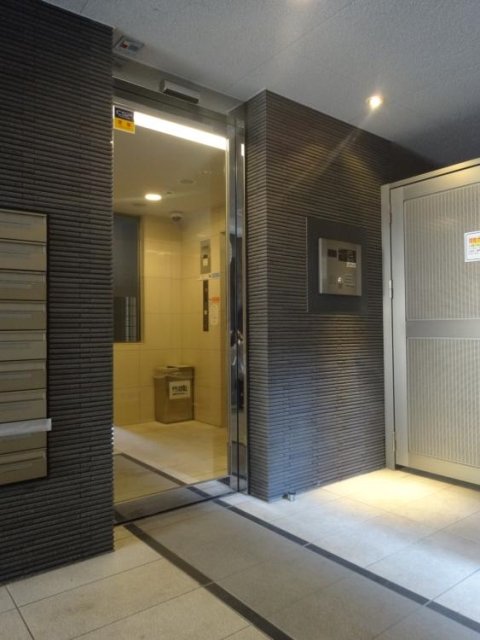 リファイズ品川南8階 エントランス