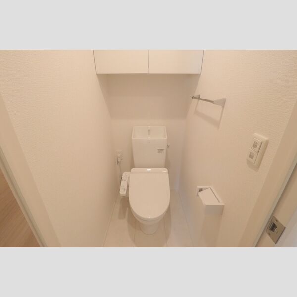 コリーヌヴェール日進306号室 トイレ