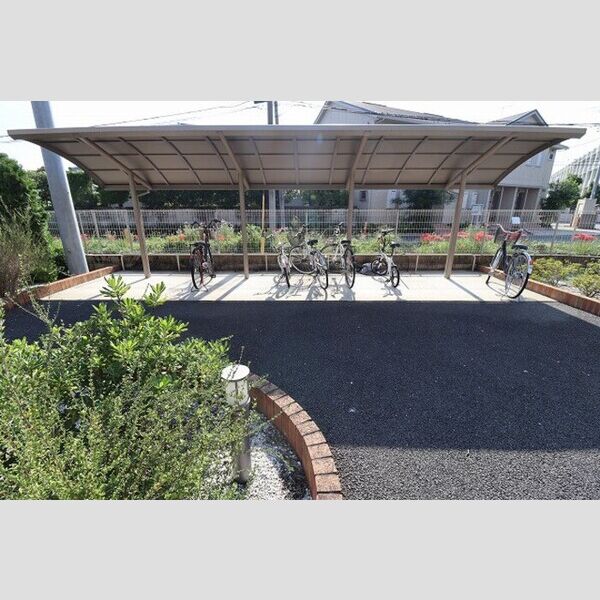 リヴァージュ　壱番館103号室 駐輪場