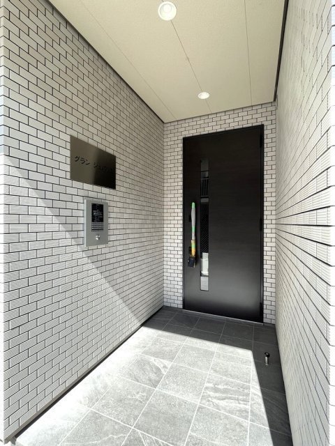 グラン シュバリエ1階 エントランス