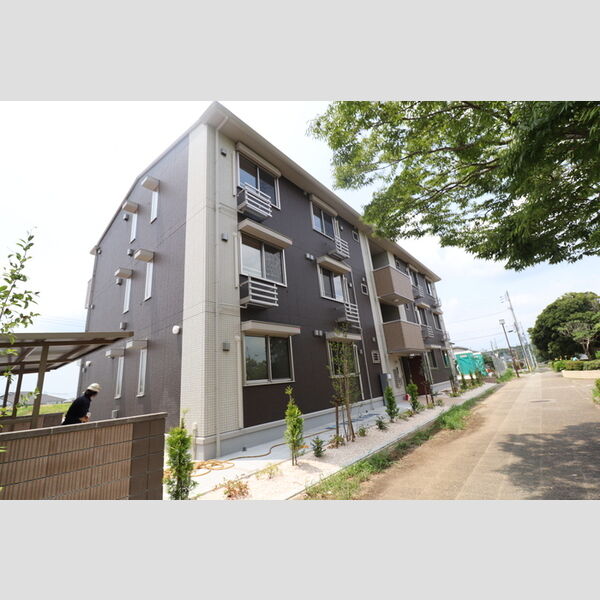 ロイヤルガーデンXIの外観画像