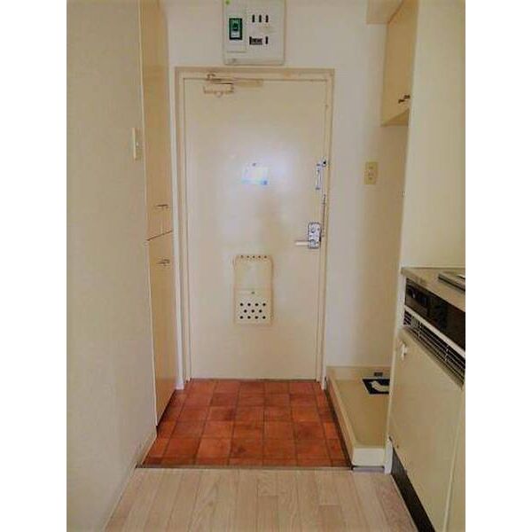 メゾン・ド・セヴェールNO.3 玄関