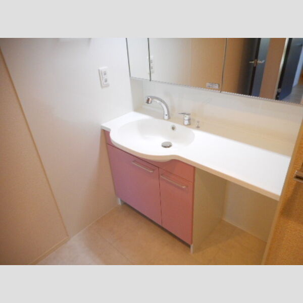 ルーチェ 洗髪洗面化粧台