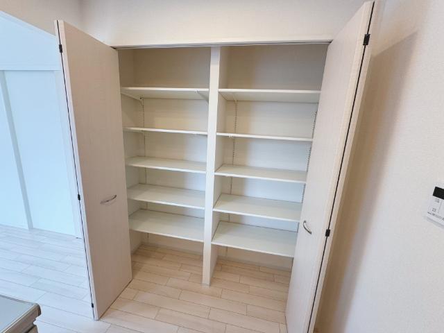 スプリングチェリーⅢ キッチン収納