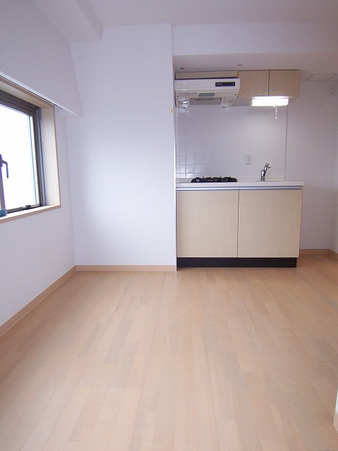 ARTESSIMO LINK BE'RIS 内観