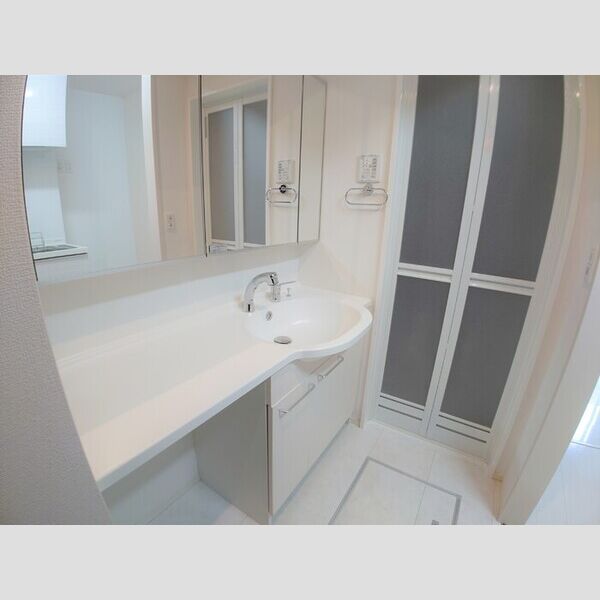 ルナマリア国立　A106号室 洗髪洗面化粧台