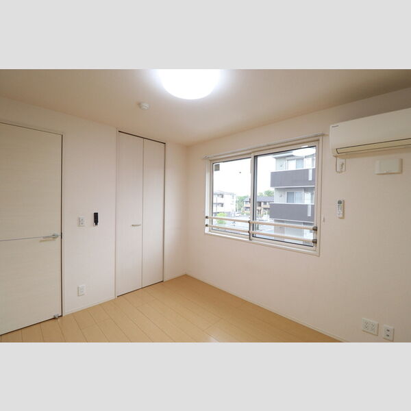 PARK　HILLS　MIYAKO　A203号室 洋室