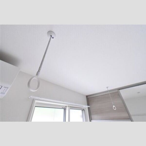 メゾンレポルディ203号室 室内物干し