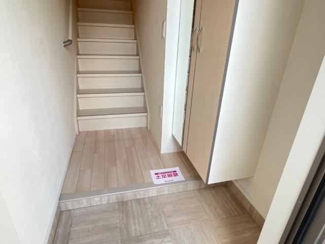 レジデンス202号室 玄関