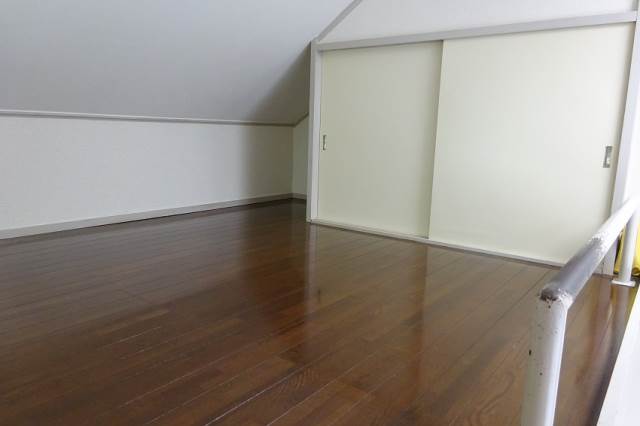 サットンプレイススズキ1階 収納