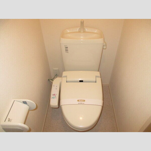 オッツ新鎌ヶ谷 トイレ　温水洗浄暖房便座