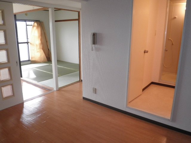 リバーシャトレー リビング