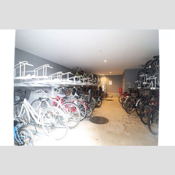 Ⅴesta(ウェスタ) 駐輪場