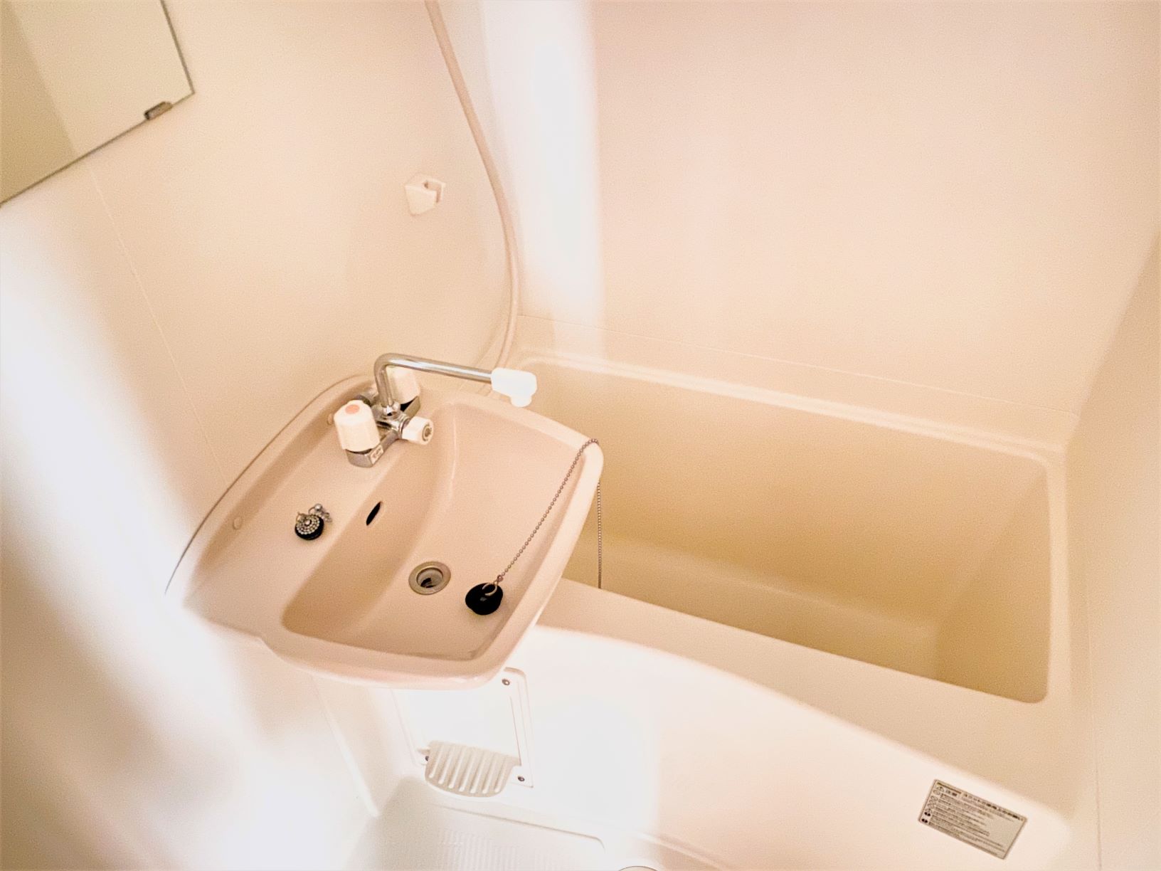 レオパレスリヴェールⅢ208号室 ロフト