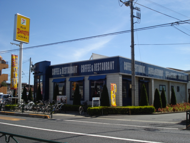 ヴィレッジガーデン デニーズ（ファミレス）まで729ｍ