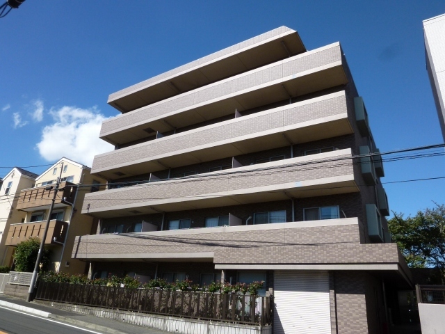 プランドール鷺沼の外観画像