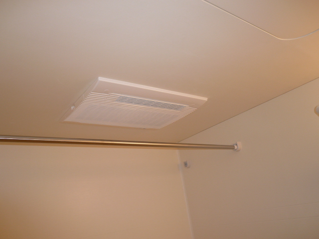 イーストエルズ リビング