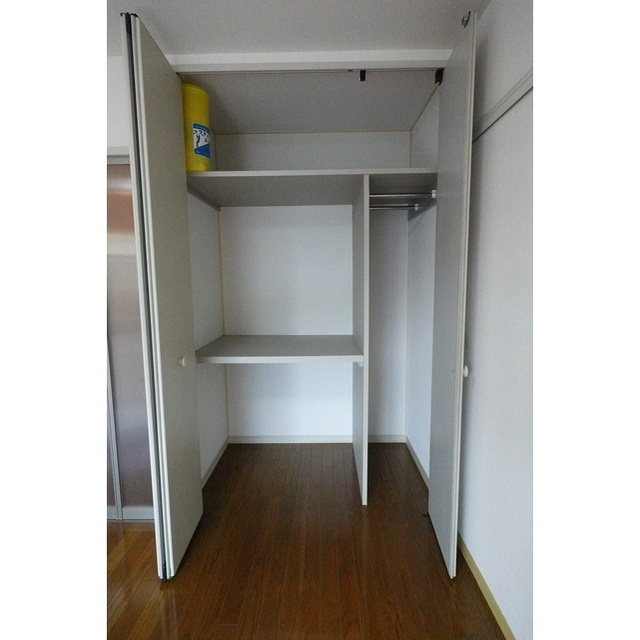 アクセス立川2階 収納