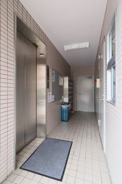 スカイコート大森山王3階 エントランス