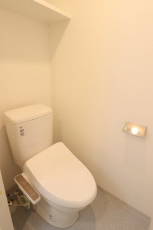 ジェノヴィア中野島4階 トイレ