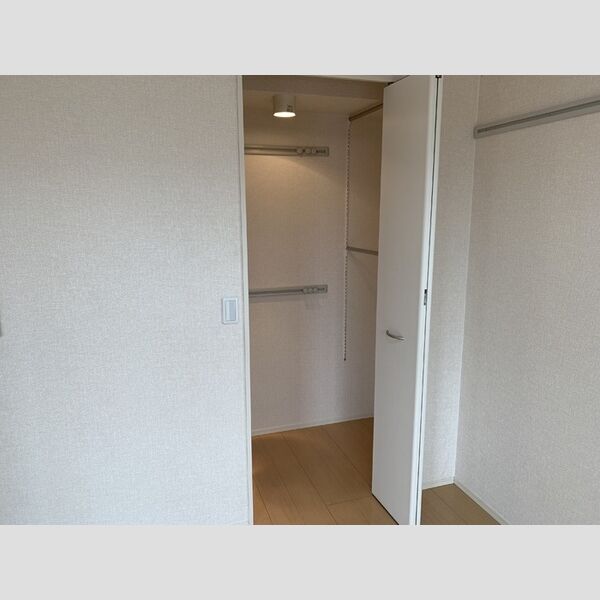 Symphony　A301号室 クローゼット