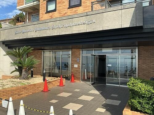 ライオンズマンション鎌倉七里ガ浜海岸3階 エントランス