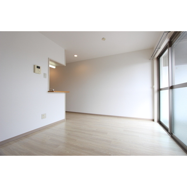 ＡＺＥＮＩＡ702号室 リビング