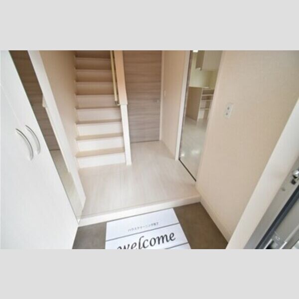 ロイヤルテラス 玄関