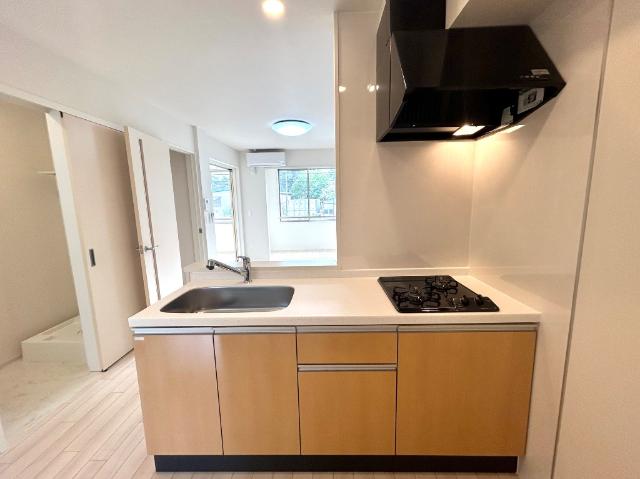 Ｓｍｉｌｅ　ｖｉｌｌａ（スマイル　ヴィラ）203号室 キッチン