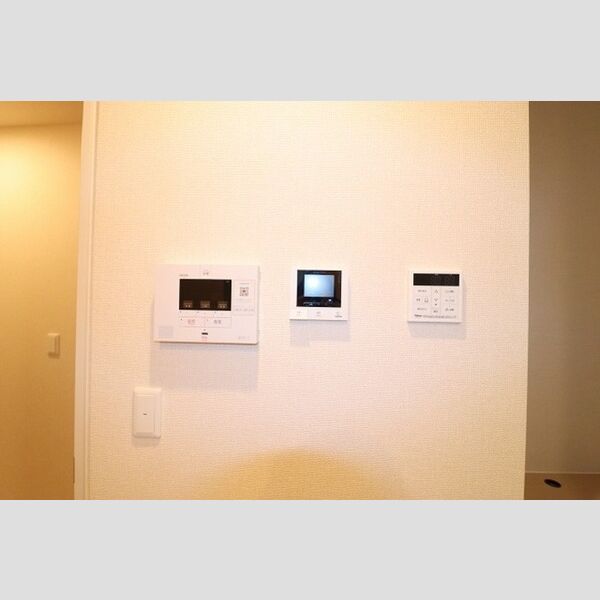 アベニール SECOMのセキュリティシステム&モニタ付きインターホン