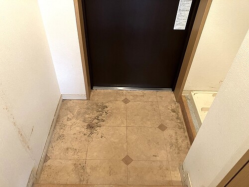 ロワール関内エナジス 玄関