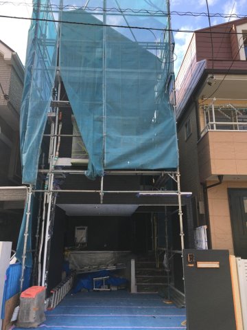 リバティーハウス 屋根の葺き替え・外壁塗装済み