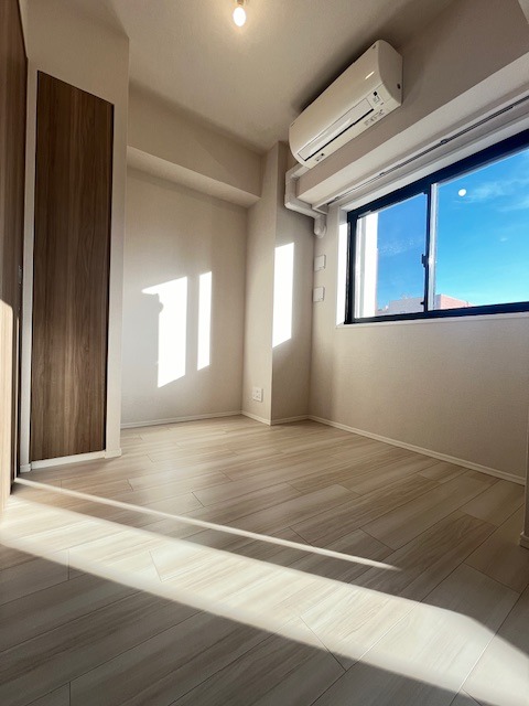 ＯＮＥ ＲＯＯＦ ＲＥＳＩＤＥＮＣＥ ＡＳＡＫＵＳＡＢＡＳＨＩ9階 寝室