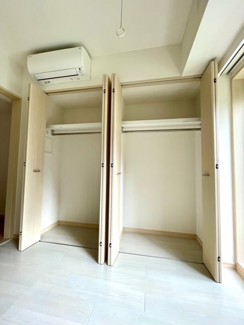 レジディア西新宿Ⅱ3階 収納