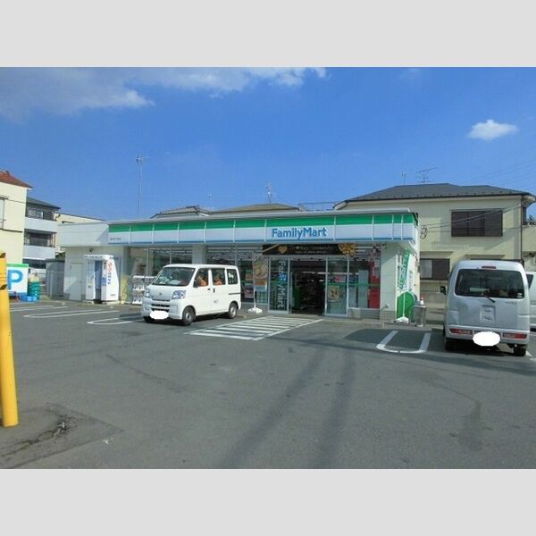 グランド　パレス　オクド103号室 ファミリーマート奥戸5丁目店まで550m