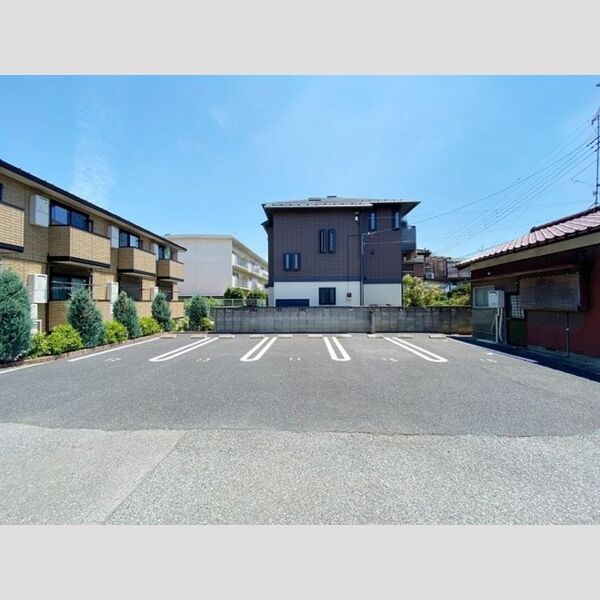 エスポワール 駐車場