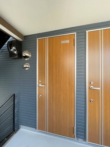 ヒルズ松戸 玄関