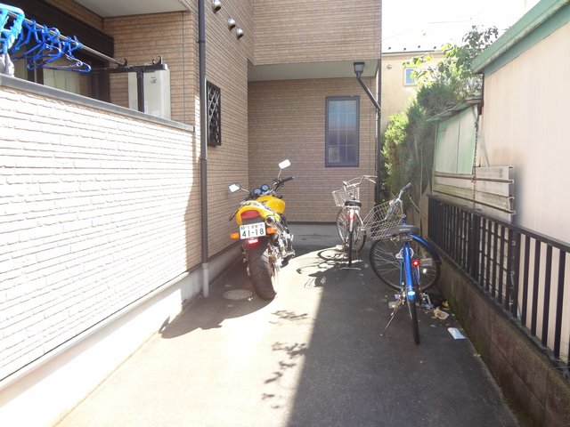 Ｂｅａｕｔｙ　Ｈｉｌｌｓ２００２ エントランス