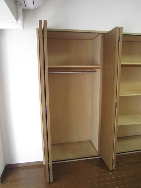 リヴェール湘南0301号室 収納