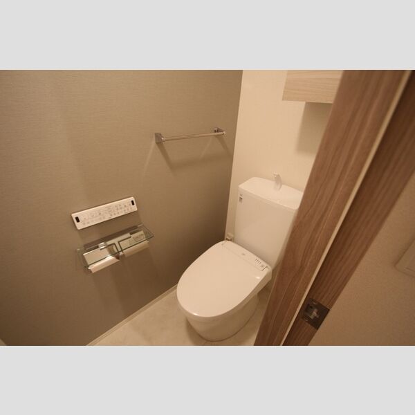 グラナーデ扇Ⅲ102号室 トイレ