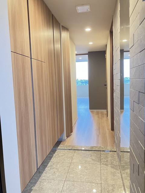 ザ・パークハウス鷺沼612号室 廊下　2025年11月撮影