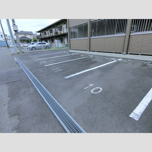 プティ・ポワール 駐車場