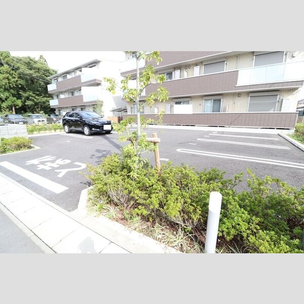 メルヴェイユおおたかの森Ⅱ201号室 駐車場